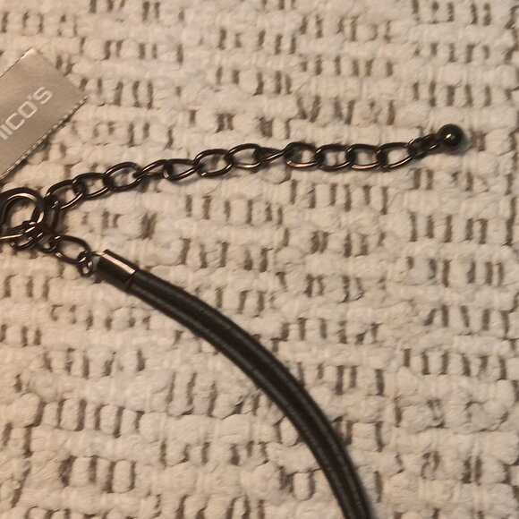 Chico's 'Eccentric' leather & gunmetal asymmetrical ring pendant necklace - NWT - Picture 6 of 12